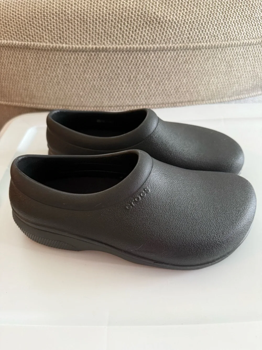 Black Work-safe Crocs - Picture 2 of 4